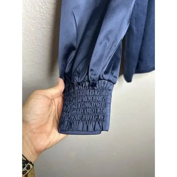 Chico’s Navy Blue Soft Stretch Mock Neck Satin Sleeve Sweater Size 2 US 12 - Picture 8 of 8